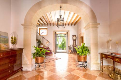 Campanet España codigo de promocion booking.com