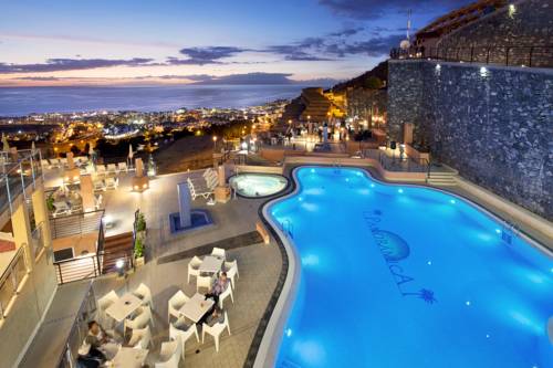 Adeje España codigo de promocion booking.com
