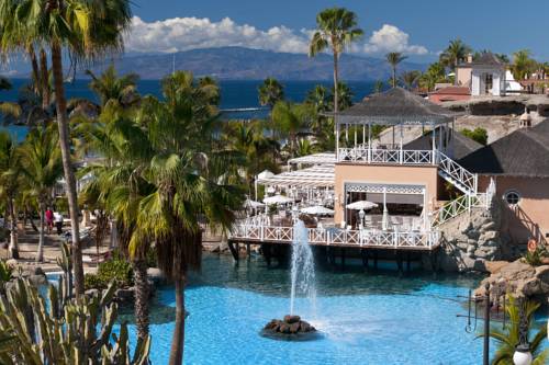 Adeje España codigo de promocion booking.com
